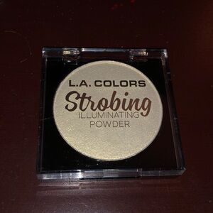 LA Colors strobing illuminating powder CSP 253 Gleaming Goddess.